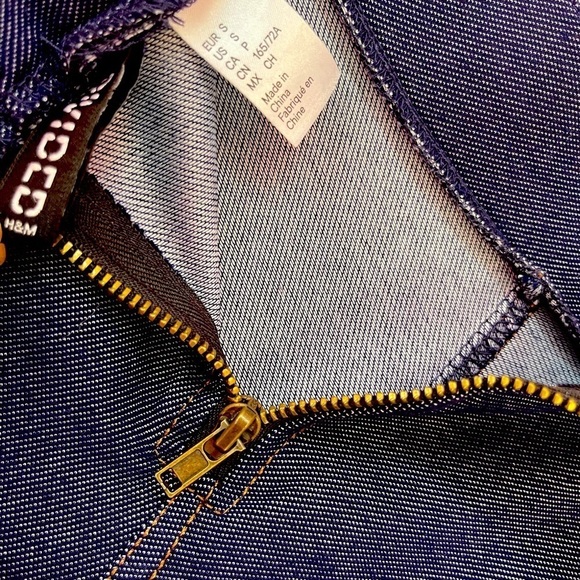 ❤️ 🆕 H&M Short skater skirt blue small soft fabric 🔥✨🔥 - Picture 4 of 8